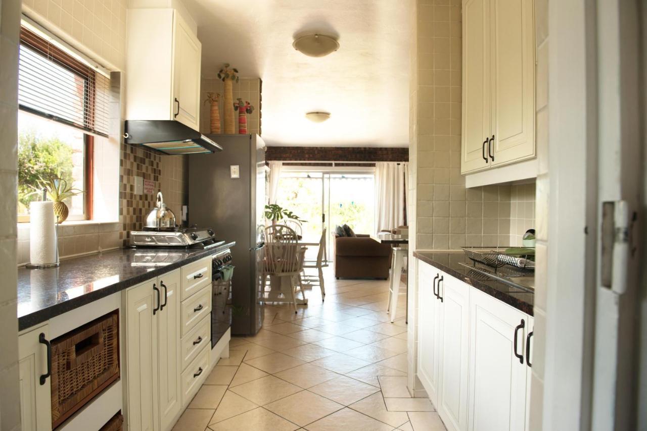 Paradise Self-Catering Units Джефрис-Бей Экстерьер фото